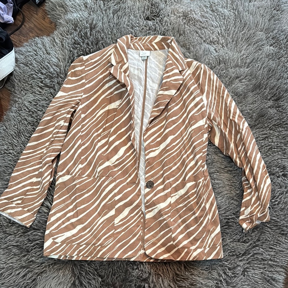Stylish Tan Zebra Print Women's Jacket